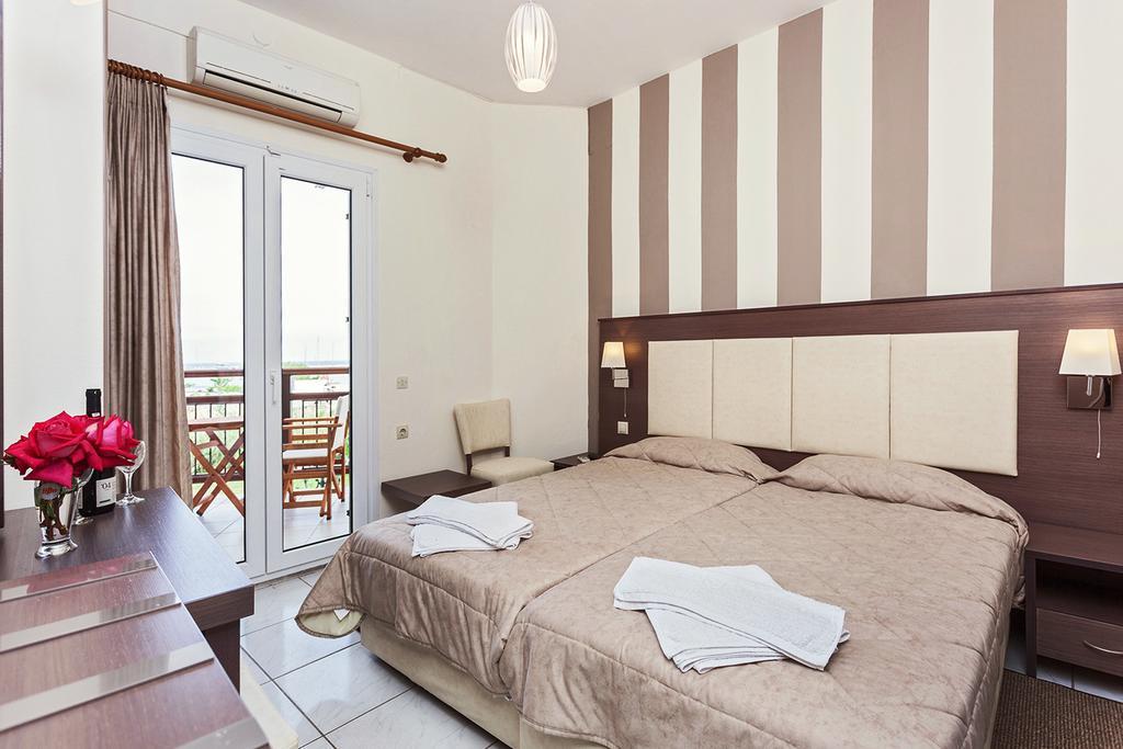 Akti Fine Rooms Skopelos Eksteriør billede